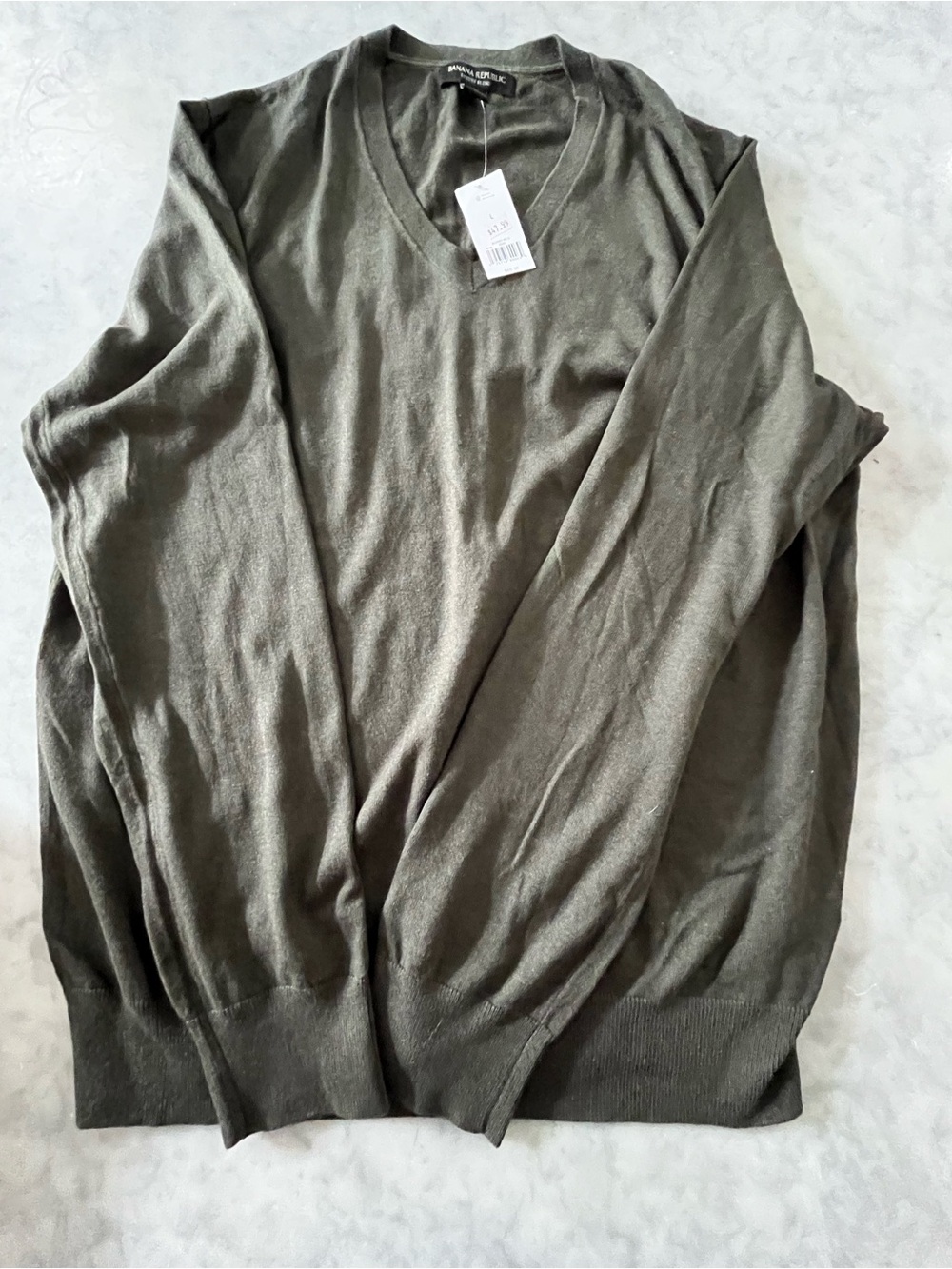 Banana Republic silk and cotton V-neck Men's Sweater - Olive Green